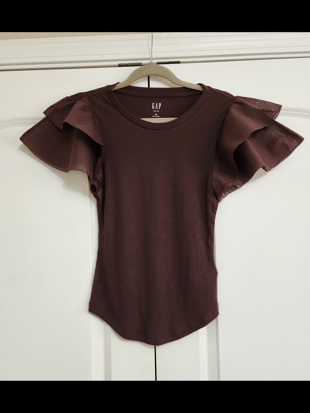 GAP Chocolate Brown Whimsical Flutter-Sleeve Ribbed Tee - Picture 2 of 9